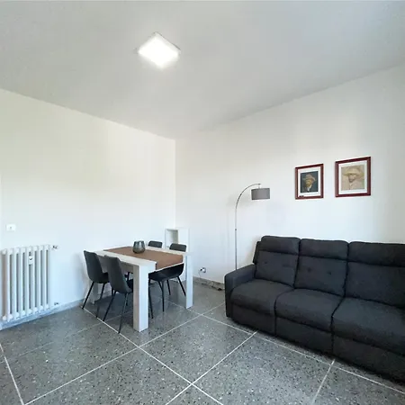 La Casa Di Edy - Metro Malatesta Apartment